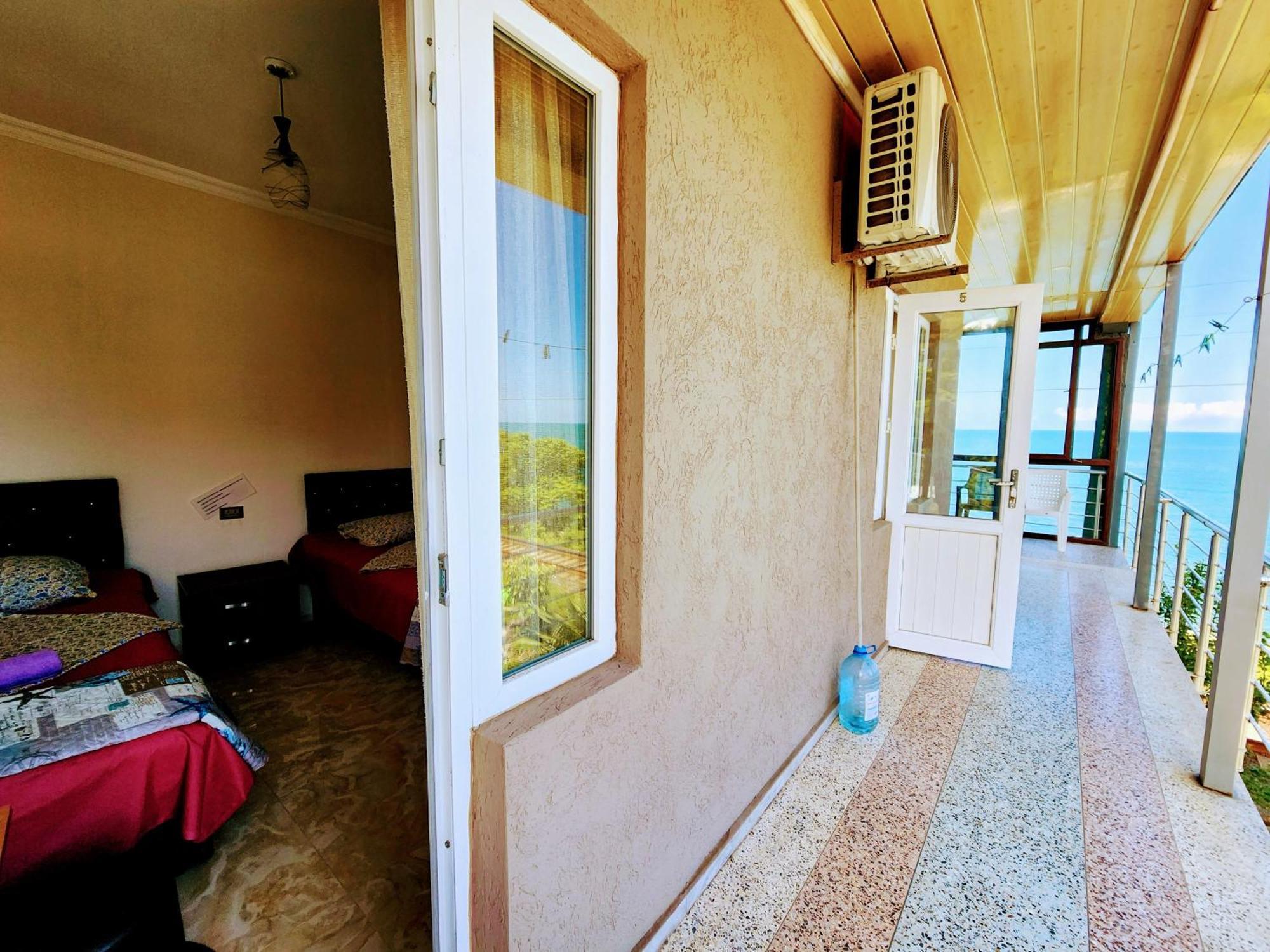Guest House Nona 차크비 외부 사진