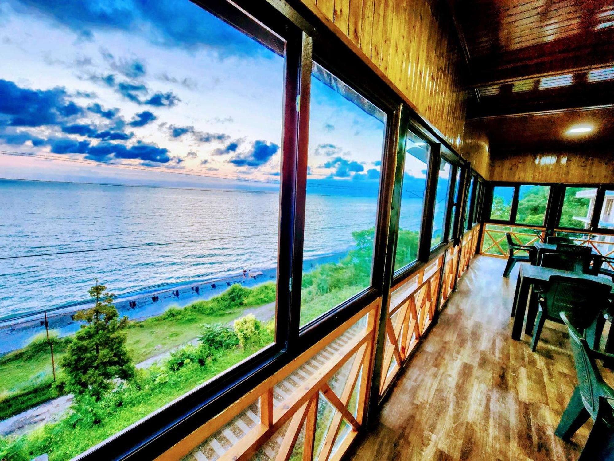 Guest House Nona 차크비 외부 사진