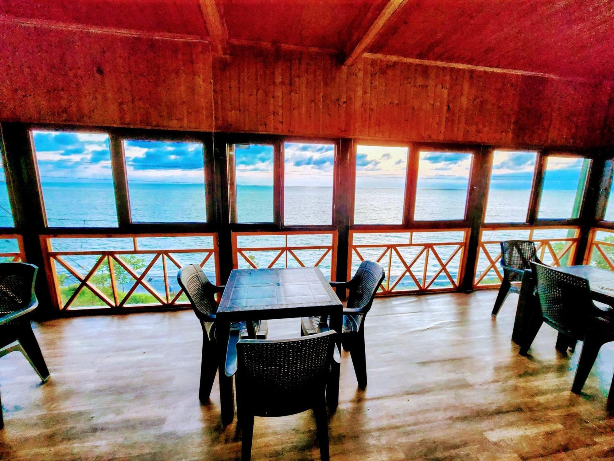 Guest House Nona 차크비 외부 사진