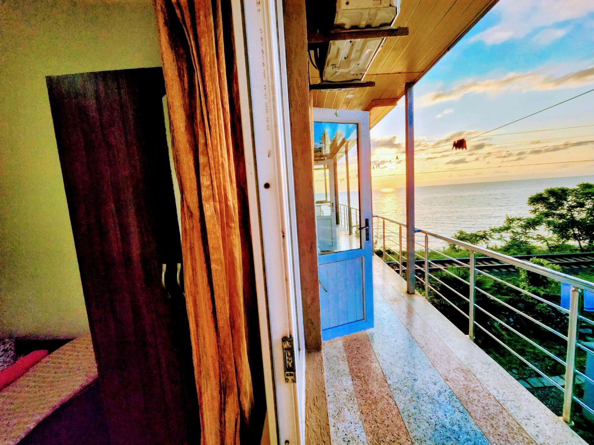 Guest House Nona 차크비 외부 사진